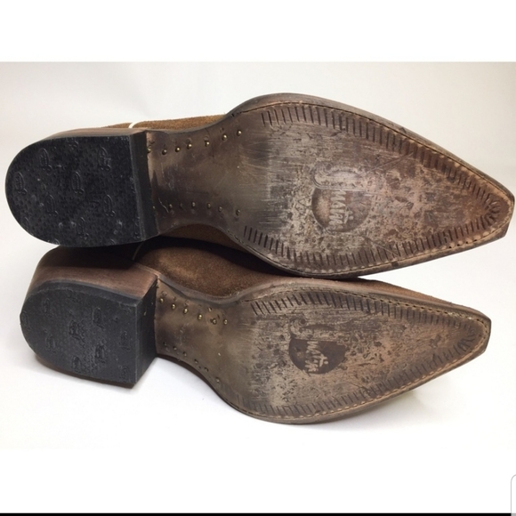 Boots - Picture 6 of 6